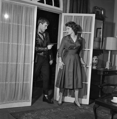 MRS_MINERVER_-_STILLS_1.jpg