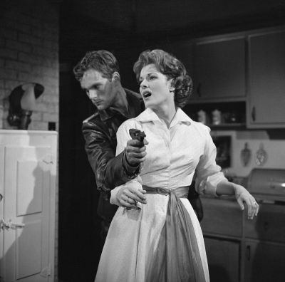 MRS_MINERVER_-_STILLS_4.jpg