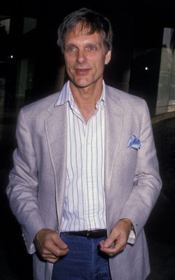 01271990_-_KEIR_DULLEA_SIGHTED_AT_THE_BEVERLEY_HILTON_HOTEL_002.jpg
