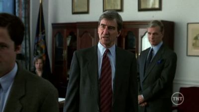 LAW_AND_ORDER_-_E11X09_HUBRIS_200.jpg