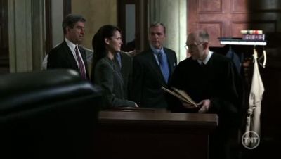 LAW_AND_ORDER_-_E11X09_HUBRIS_612.jpg