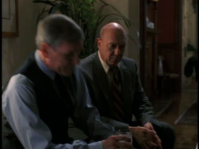 LAW_AND_ORDER_SVU_-_E3X19_JUSTICE_195.jpg