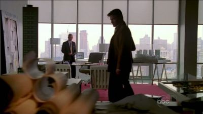 CASTLE_-_E1X01_FLOWERS_FOR_YOUR_GRAVE_006.jpg