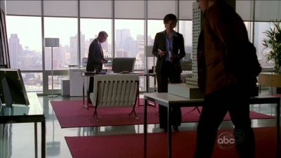 CASTLE_-_E1X01_FLOWERS_FOR_YOUR_GRAVE_109.jpg