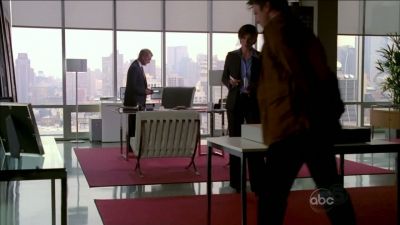 CASTLE_-_E1X01_FLOWERS_FOR_YOUR_GRAVE_113.jpg