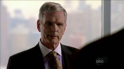 CASTLE_-_E1X01_FLOWERS_FOR_YOUR_GRAVE_159.jpg