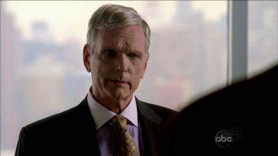 CASTLE_-_E1X01_FLOWERS_FOR_YOUR_GRAVE_161.jpg