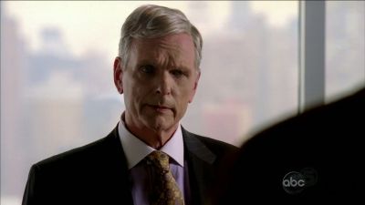 CASTLE_-_E1X01_FLOWERS_FOR_YOUR_GRAVE_167.jpg