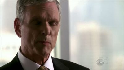 CASTLE_-_E1X01_FLOWERS_FOR_YOUR_GRAVE_188.jpg