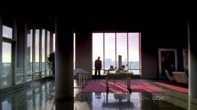 CASTLE_-_E1X01_FLOWERS_FOR_YOUR_GRAVE_344.jpg