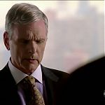 CASTLE_-_E1X01_FLOWERS_FOR_YOUR_GRAVE_126.jpg
