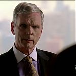 CASTLE_-_E1X01_FLOWERS_FOR_YOUR_GRAVE_161.jpg