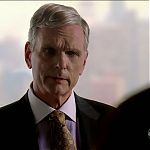 CASTLE_-_E1X01_FLOWERS_FOR_YOUR_GRAVE_167.jpg