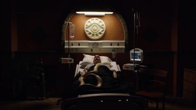 THE_PATH_-_E1X02_THE_ERA_OF_THE_LADDER_042.jpg